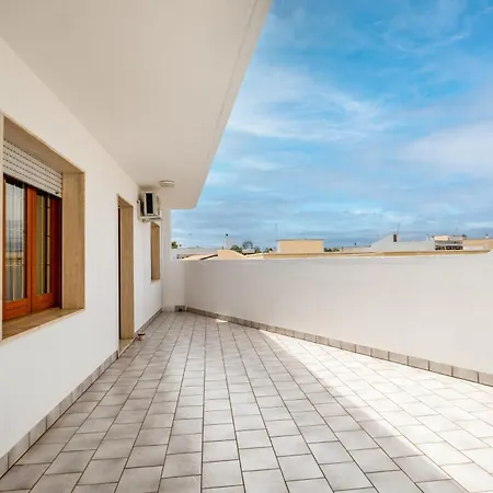 Mesciu Cuntinu Apartamento Racale