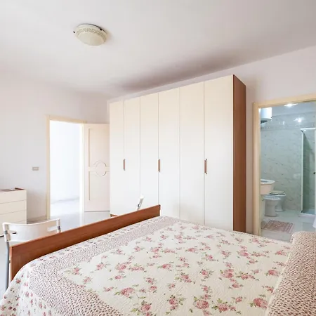Mesciu Cuntinu Apartamento Racale
