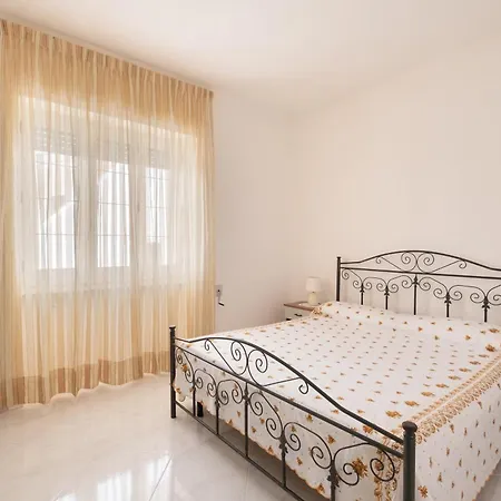 Appartement Mesciu Cuntinu Racale